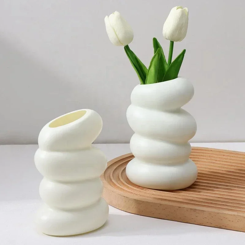 1PC Plastic Spiral White Vase  – Kitchen Appliances In White Bewertung und Preis