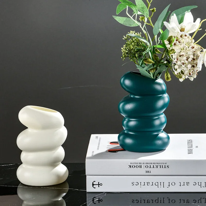 1PC Plastic Spiral White Vase  – Kitchen Appliances In White Bewertung und Preis