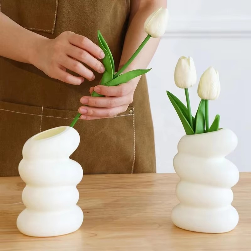1PC Plastic Spiral White Vase  – Kitchen Appliances In White Bewertung und Preis